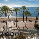 Beachside Apartment In Center Of Marbella