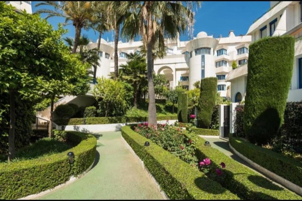 Beachside In Center Of * Marbella
